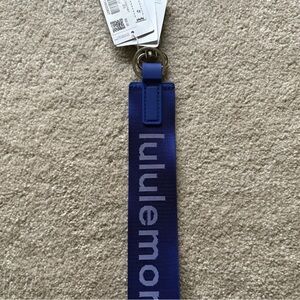 Lululemon Never Lost Keychain NWT riverside/faint lavendar
